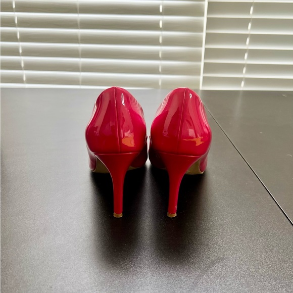 Kelly and Katie Barbie Pink Heels - Picture 5 of 7